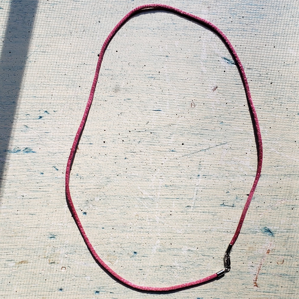 Rose Satin 14 Kt White Gold Necklace